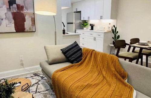 Downtown Atlanta Apartment | New Renovated Modern 2 BR Unit l Downtown ATL