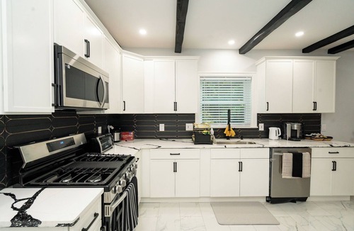 Worcester House | New renovation cozy house in Worcester