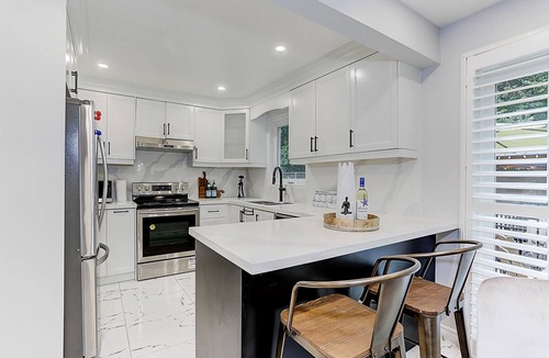 Steeles House | NEW RENOVATION WOODS VIEW 2 MINS TO PACIFICMALL