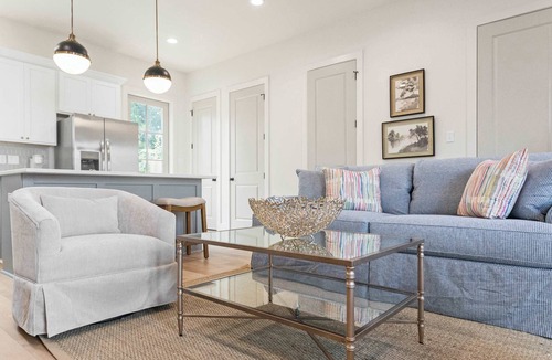 Lafayette House | New River Oaks River Ranch King A+ Location Premier Host EV Charger