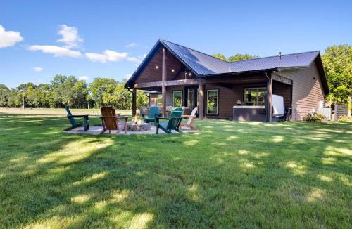 Golden House | New! Riverfront, Sport Fishing Pond, Free Firewood