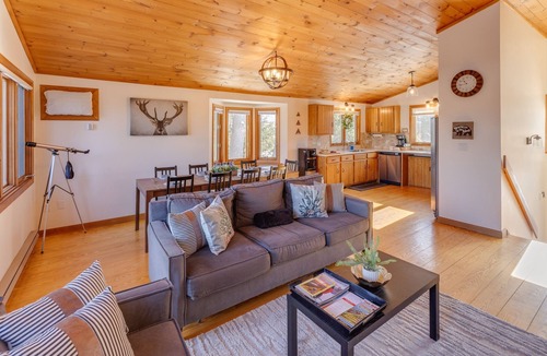 Thornton House | NEW! Scenic White Mountains Retreat
