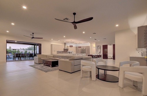 Shea North Estates House | NEW Scottsdale 7BR Luxury Estate - Pool, Spa, Pickleball - Sleeps 24
