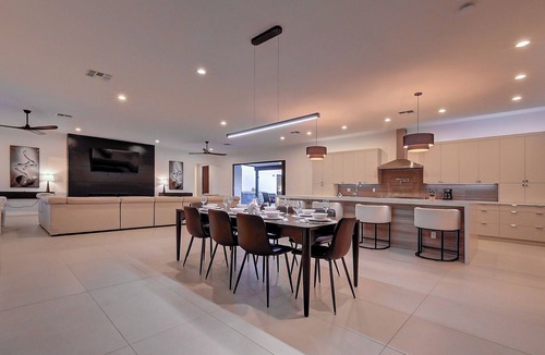 Shea North Estates House | NEW Scottsdale 7BR Luxury Estate - Pool, Spa, Pickleball - Sleeps 24