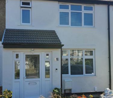 Yeading House | New Self Contained Flat,in Hayes, Free Parking