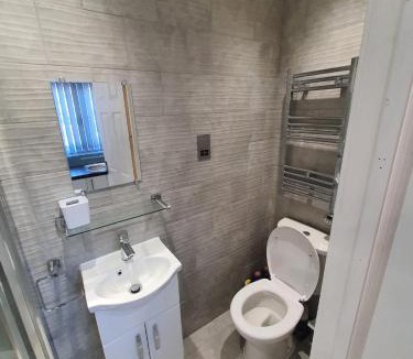 Yeading House | New Self Contained Flat,in Hayes, Free Parking