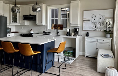 The Blue Mountains Ski Chalet | New semi detached home at the base of the Blue mountain