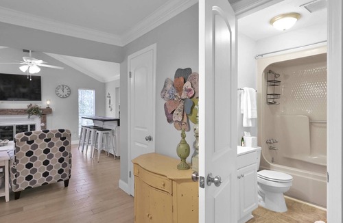 Cape Royale House | NEW! Serene home with private deck, mins to Lake Livingston, nature trials, & more!