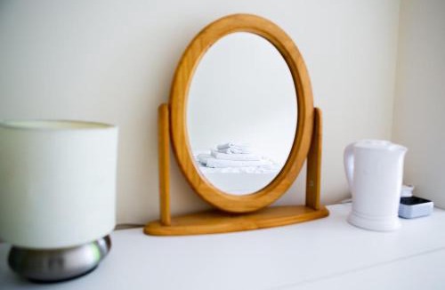 Forest Row Apartment | New Snug DoubleEnsuite in Central Forest Row