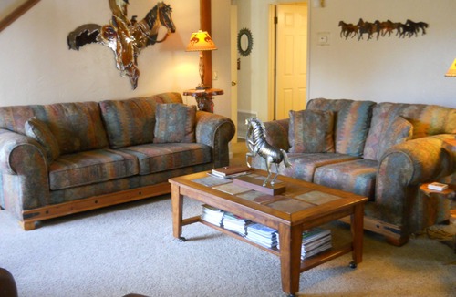 Elgin House | NEW! Sonoita/Elgin Wine Country Getaway