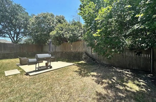 Garland House | New Spacious 5-bedroom Home for Large Family