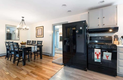 Hancock House | New Spacious Acadia Home with Pool!