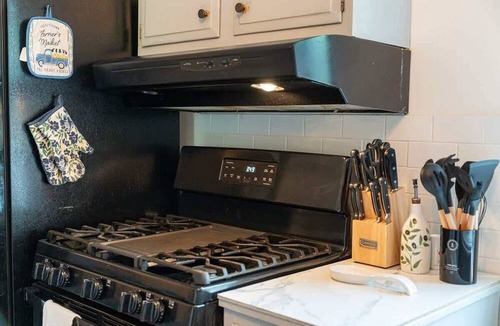 Hancock House | New Spacious Acadia Home with Pool!