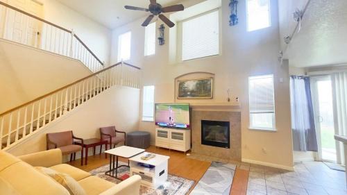 Elk Grove House | New - Spacious, Comfortable 5 Beds 3 Baths House