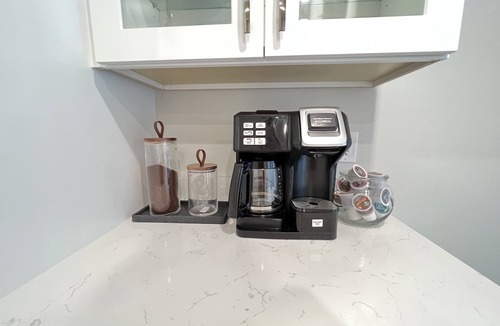 Orlando House | NEW! Spacious designer 2-Bed/2.5-Bath townhome near Downtown Orlando