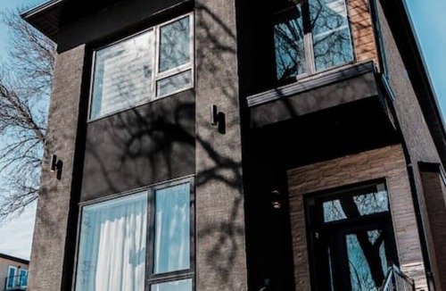 Winnipeg House | *New & Spacious | Free Parking | 7min to Downtown*
