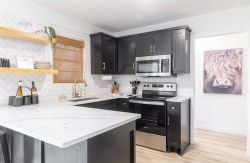 Brenham House | New! Spacious Home, Close to Downtown!