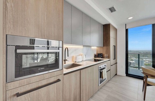 North Beach Condo | NEW Spacious Penthouse 3BR/2BA Condo w/Pool, Walk to Beach