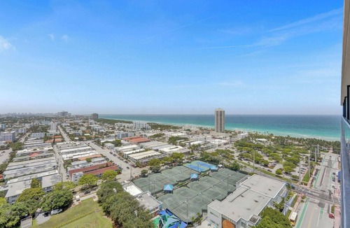 North Beach Condo | NEW Spacious Penthouse 3BR/2BA Condo w/Pool, Walk to Beach