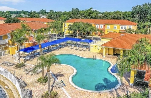 Crystal Cove House | NEW*❤️SPACIOUS TOWNHOUSE NEAR THEME PARKS❤️