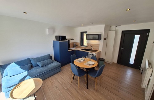 La Bridoire Apartment | New studio 2 steps from lac de aiguebelette