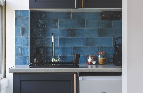 Highbury Apartment | New studio flat in Islington GREAT location -04