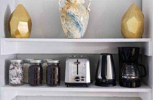 Citrus Heights Apartment | NEW Studio in Citrus Heights w/Parking!