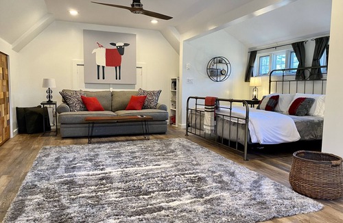 Stowe Hollow Apartment | NEW! Studio Loft in Stowe Hollow