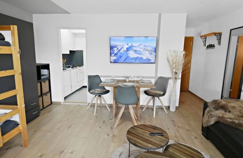 Leukerbad Apartment | New studio with breathtaking valley views
