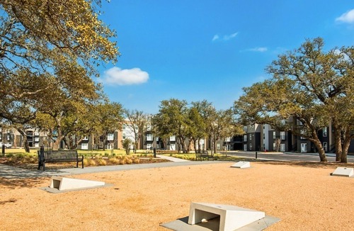 Marble Falls Apartment | “NEW” Studio with pool, Baylor Medical, CO River, Lakes, WiFi, games, gym, tv