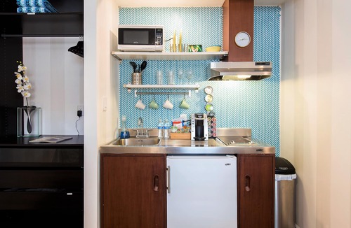 Fort Lauderdale House | New Studio with Pool and Laundry