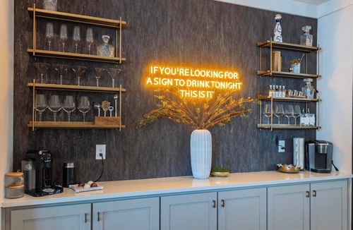 Eighth Avenue House | New Stunning 4BR Nashville Home | Rooftop Shuffleboard Mural Designer Interiors
