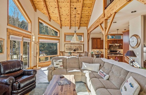 San Juan River Village House | New! Stunning Riverfront Home With Hot Tub!