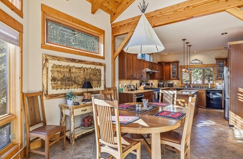 San Juan River Village House | New! Stunning Riverfront Home With Hot Tub!