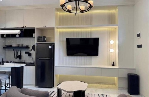 Ngaglik Villa | New Stylish 3BR Villa with pool in Batu