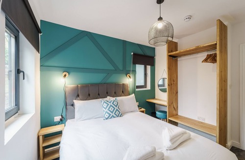 Derby Apartment | New Stylish Apartment I Deluxe Studio App