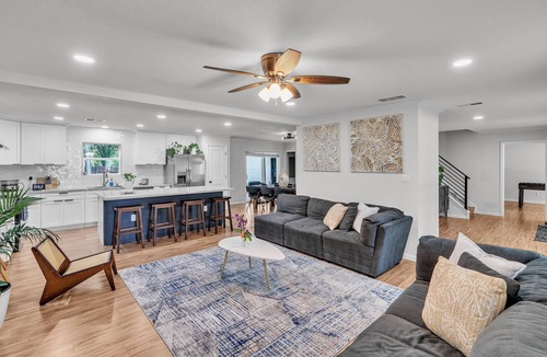 Flower Mound House | NEW! Stylish Flower Mound Home with Private Pool