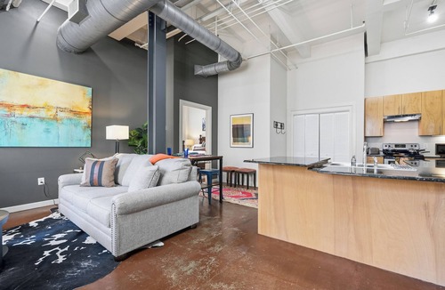 Downtown Fort Worth Apartment | New Stylish Loft Downtown FTW in Sundance Square