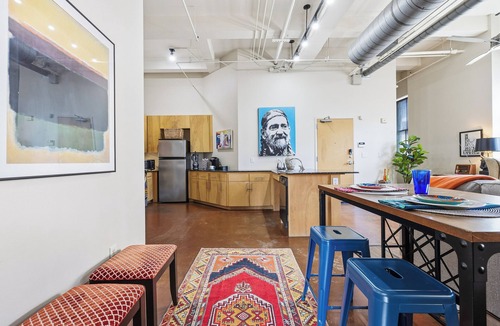 Downtown Fort Worth Apartment | New Stylish Loft Downtown FTW in Sundance Square