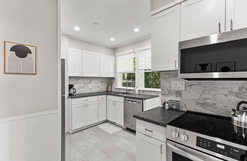 Blackstone Apartment | NEW: Stylish & Modern 3BR Near Brown University
