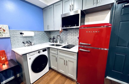 Graduate Hospital Apartment | New! Suite nearby Rittenhouse Square