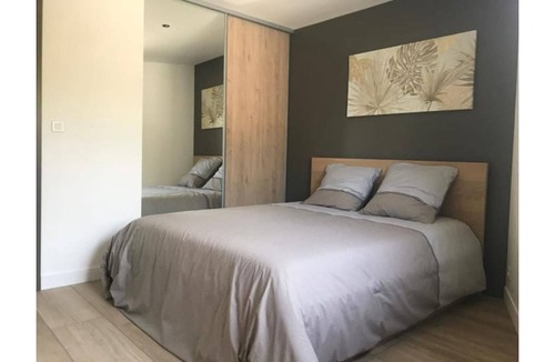 Bellevue House | New T2 first floor apartment