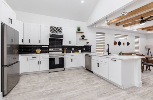 San Antonio House | New Texas Home close to downtown San Antonio, TX & minutes to Frost Bank Center