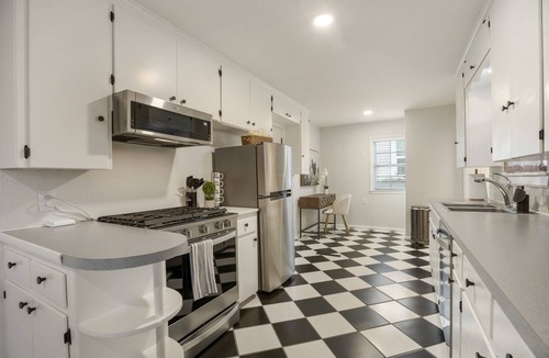 Tulsa House | NEW The Beverly House - close to EXPO & TU