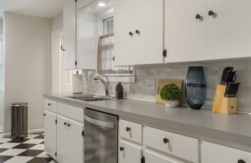 Tulsa House | NEW The Beverly House - close to EXPO & TU