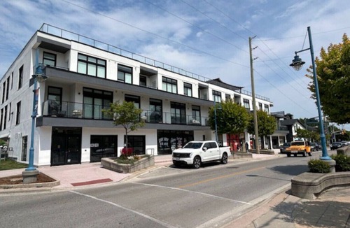 Grand Bend Apartment | New The Carlyle 306 Grand Bend