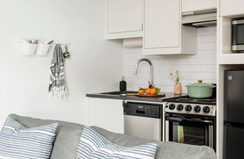 Virginia Highland Apartment | * NEW * - The Marigold: Private Balcony | Walkable