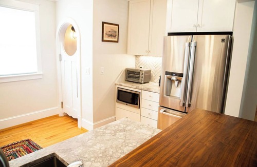 Lexington House | NEW! The Morningside Place