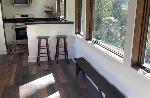 Rockbridge Baths Ski Chalet | NEW! The Nest Treehouse