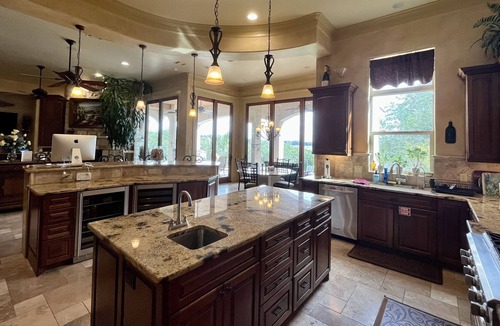 Comanche Trail House | NEW! The Palms on Lake Travis Estate - Waterfront with Dock - Close to Austin